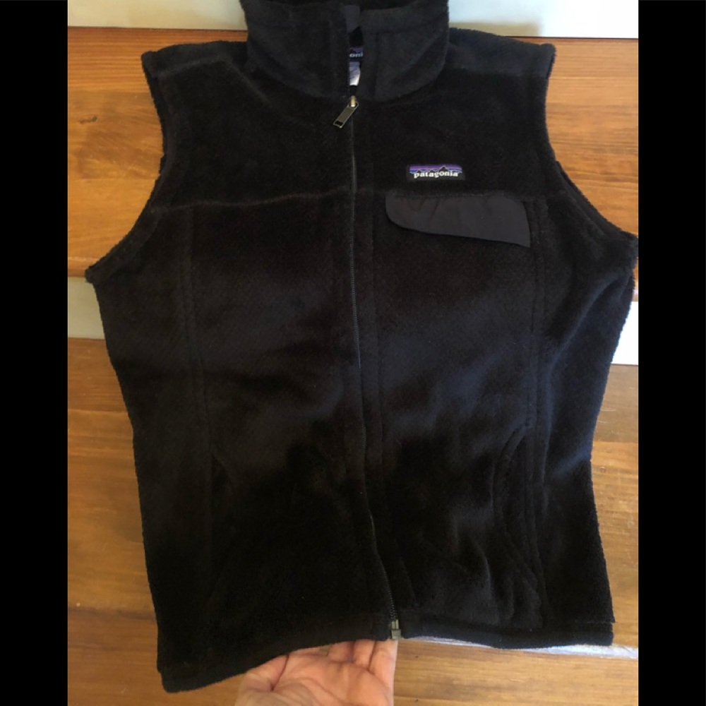 Ladies Medium Patagonia black vest EUC